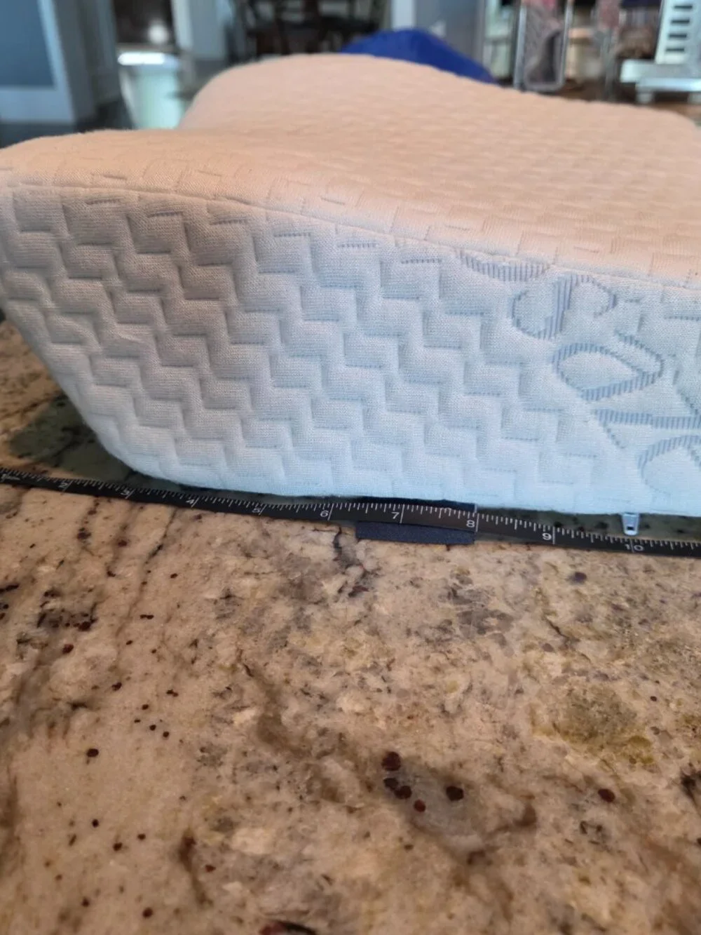 Dosaze Travel Contour Pillow